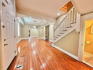 3 bed, 2500 sqft, $850 — Photo 3