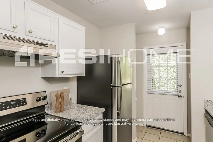 2213 Salerno Dr — Photo 2