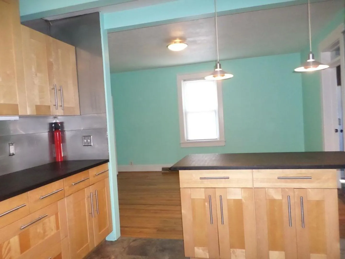 3 Bedroom 1.5 Bath House — Photo 3