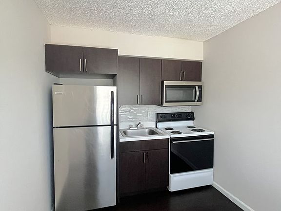 4th image of 515 SE 20th Ave #5F