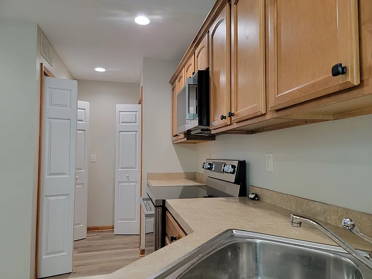 9673 Little Creek Ct — Photo 9