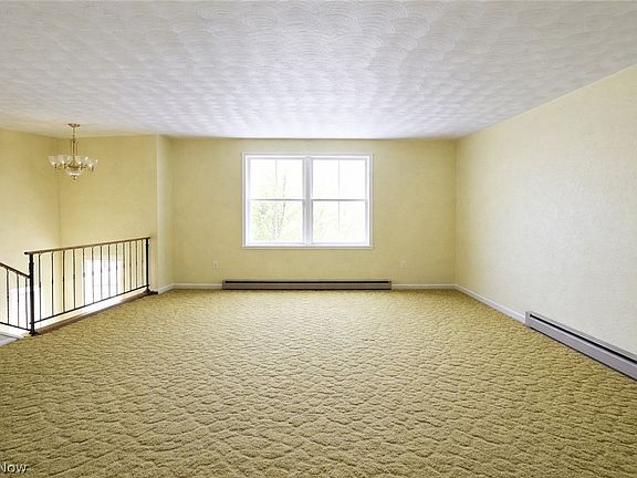 5th image of 16241 Echo Valley Rd