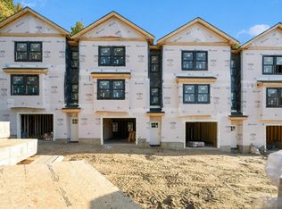 2 York Way #2, Manchester, NH 03103