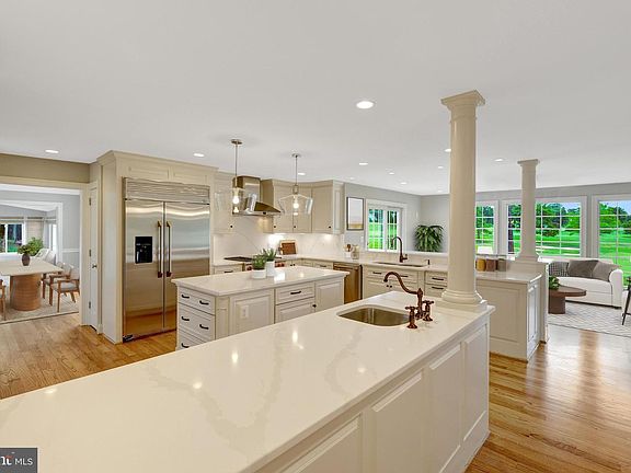 3rd image of 6700 Norview Ct