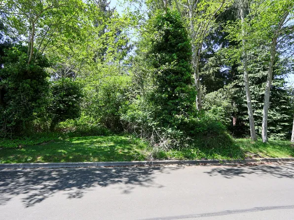 0 Seabreeze Ter, Coos Bay, OR 97420