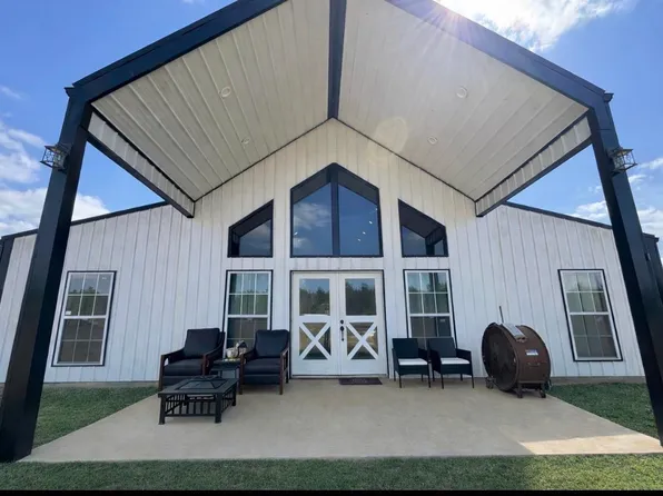 6932 State Highway 103 E, Bronson, TX 75930