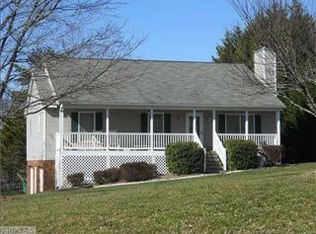 100 Sedgewick Ridge Ct, Lewisville, NC 27023