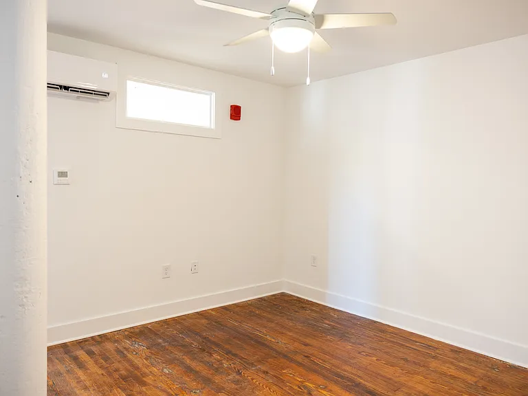 Overton Lofts — Photo 76