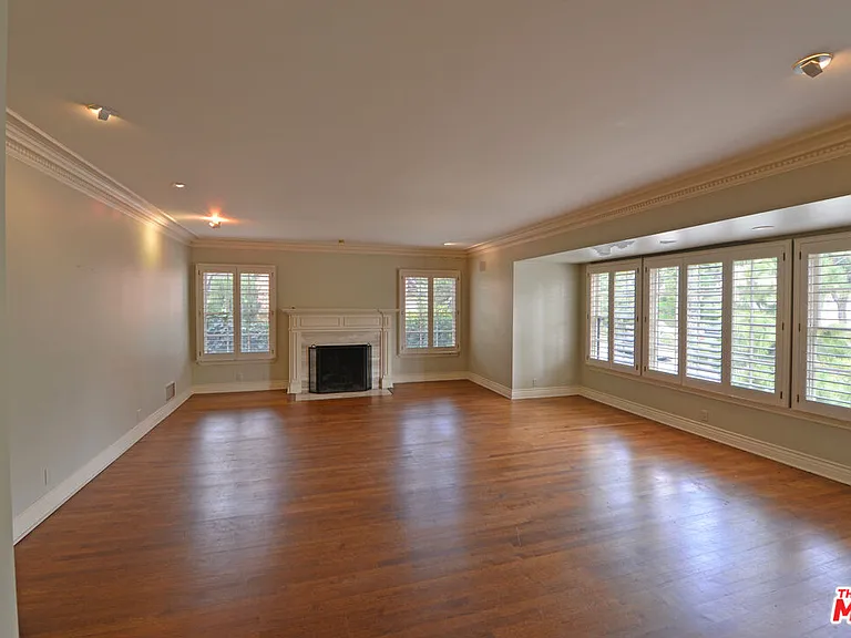 321 Dalehurst Ave — Photo 4