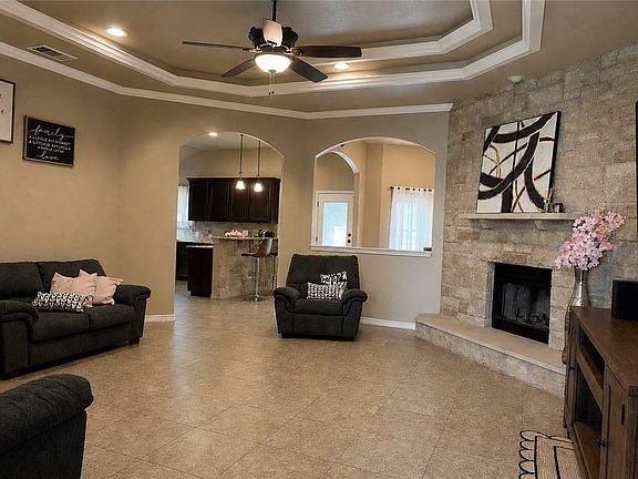 4th image of 2807 Legacy Ln