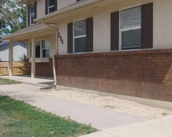 396 W Mangrum Dr — Photo 9