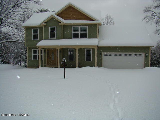 1st image of 4 Briarhurst Dr
