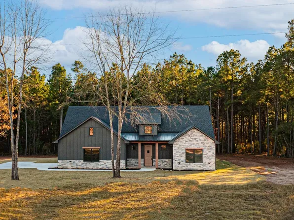 128 Stonebrook Ct, Gilmer, TX 75645