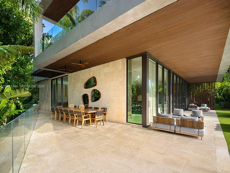 28 W Dilido Dr — Photo 12