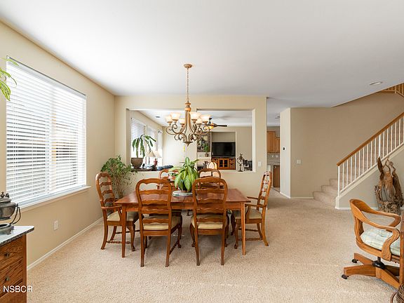 4th image of 320 Dogwood Dr