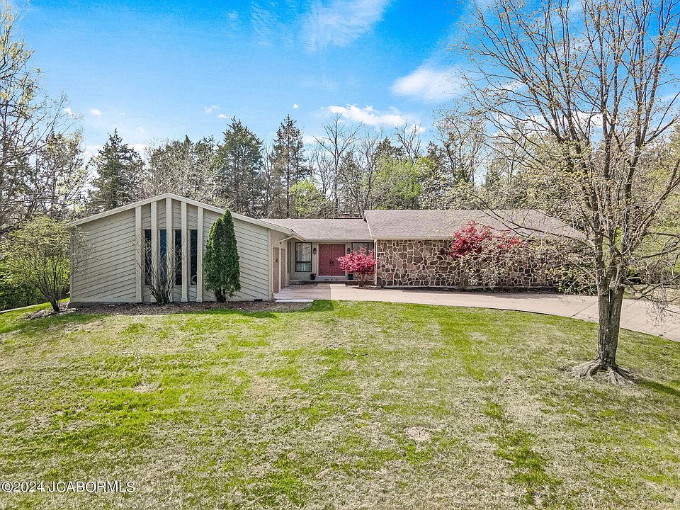 1st image of 2603 Briarwood Dr