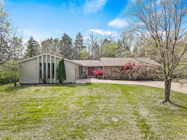 2603 Briarwood Dr, Jefferson City, MO 65109