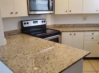 8235 Lake Dr APT 308, Doral, FL 33166