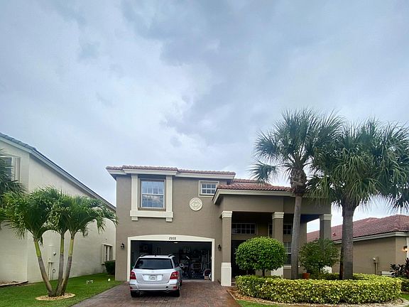 2nd image of 2202 SW Newport Isles Boulevard