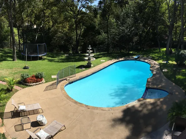 1626 Green Tree Ln, Duncanville, TX 75137