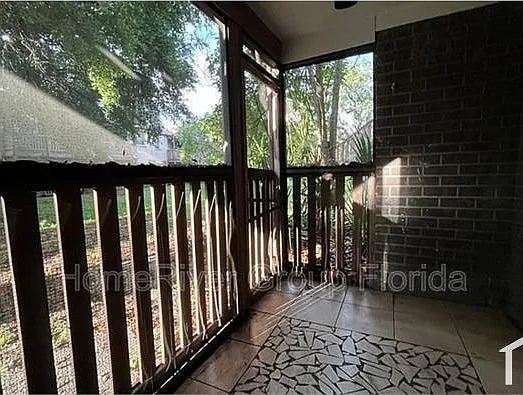 9011 Westchester Cir — Photo 11