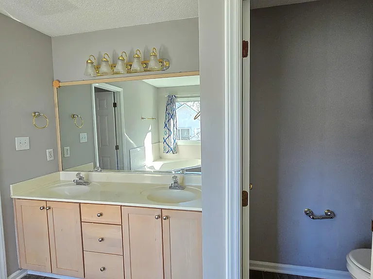 2205 Dungiven Ct — Photo 34
