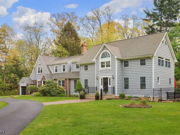 760 Valley Rd, Watchung Boro, NJ 07069
