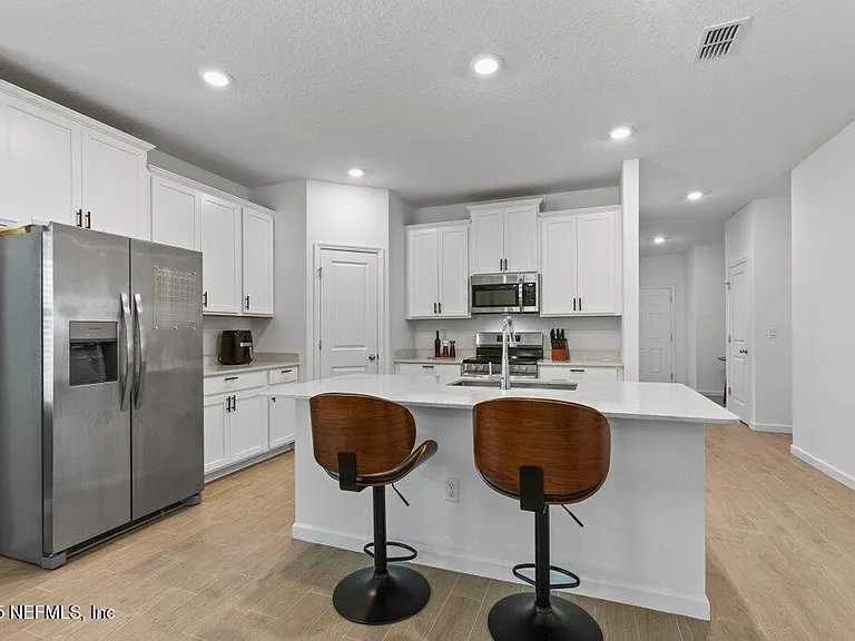 9719 Giada Dr — Photo 14