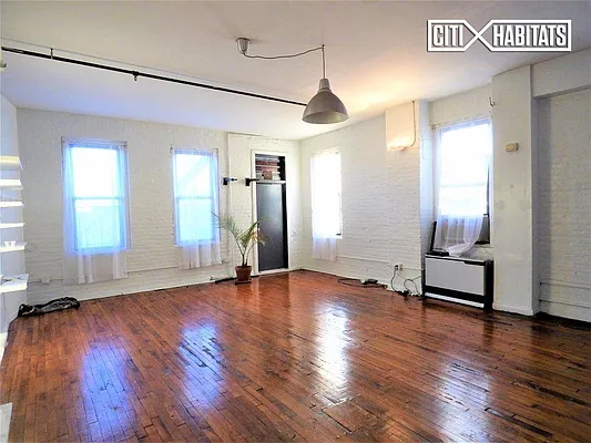 Rented by Citi Habitats | media 35