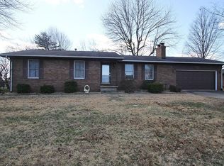 1026 E 1st St, Trenton, IL