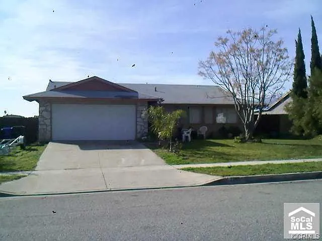 1 bed, 400 sqft, $1,800 — Photo 1