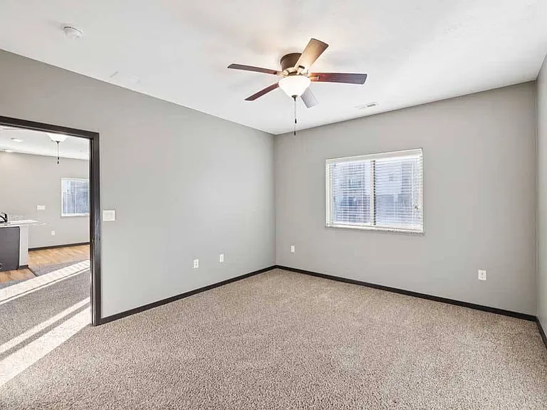 The Flats at 84 — Photo 171