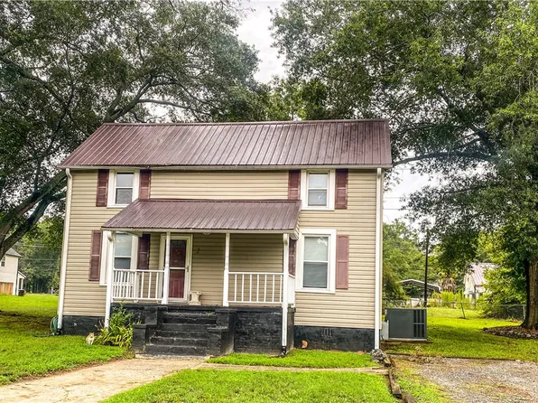 2 Pelzer St, Belton, SC 29627