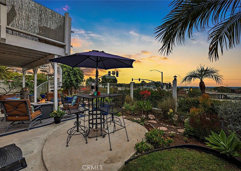 1st image of 2338 Avenida Marejada #29