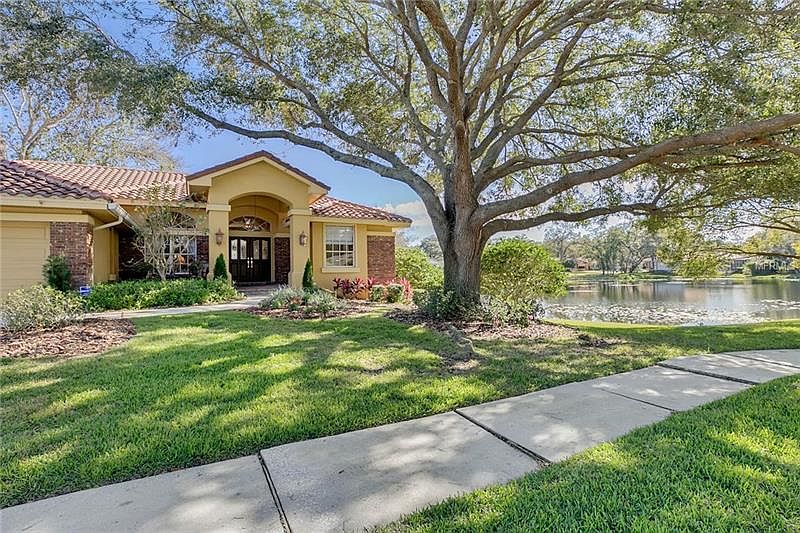 1st image of 243 Old Oak Cir