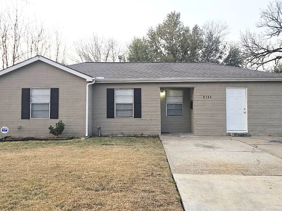 8782 Flossie Mae St