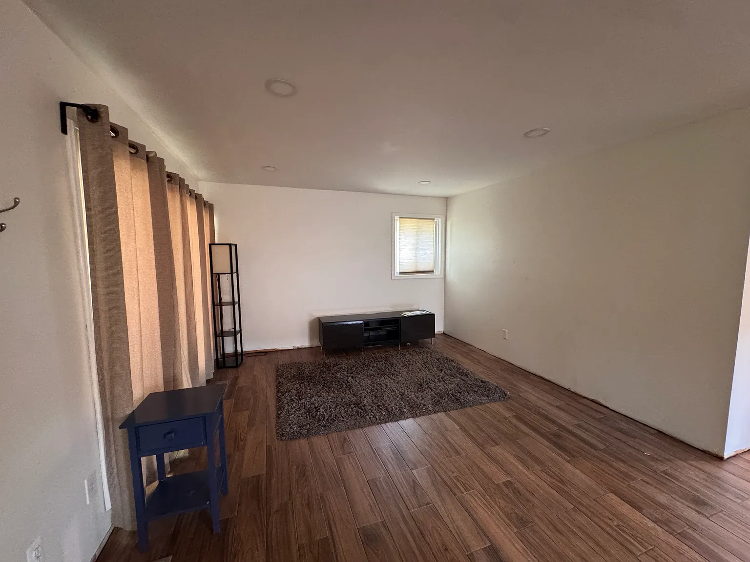 3 bed, 1080 sqft, $1,850 — Photo 4