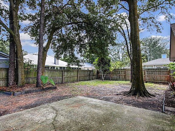 4th image of 12534 Fallohide Ln