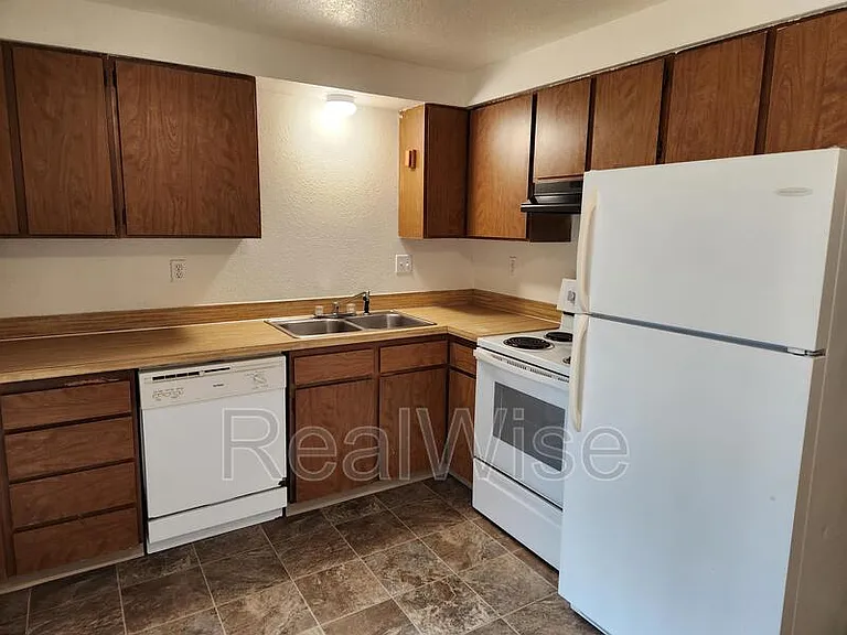 104 NW Mercy Hills Dr — Photo 11