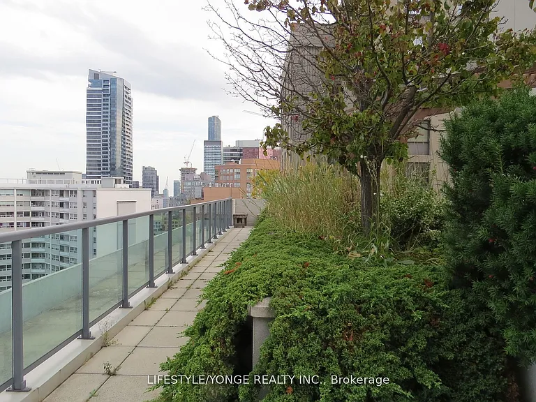 1121 Bay St #1608 — Photo 12