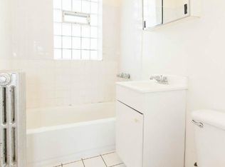 4757 N Maplewood Ave #204, Chicago, IL 60625