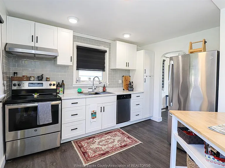 431 Maple Ave — Photo 14