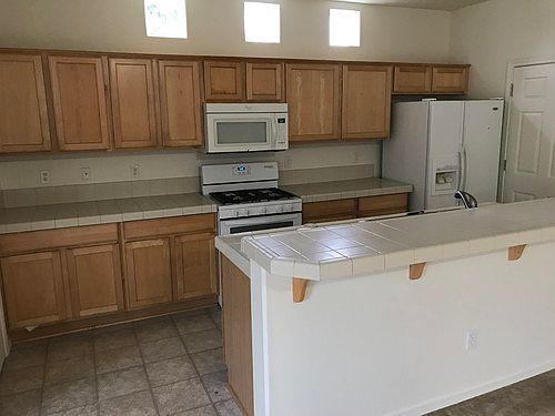 3rd image of 1434 SE Gerhard Dr