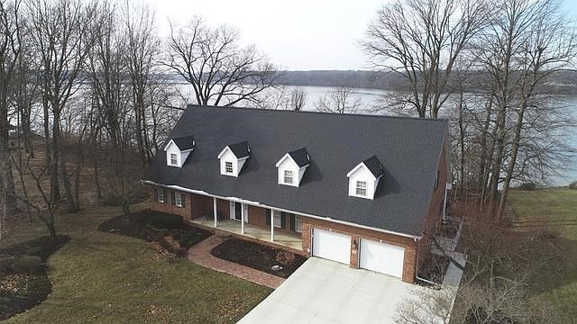 1st image of 16 Lakeshore Ct