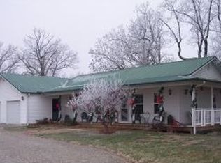 619 Edison Ln, Reeds Spring, MO 65737