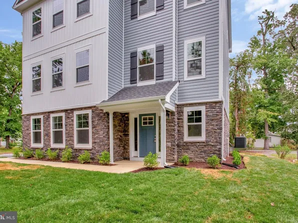 721 Nollmeyer Rd, Middle River, MD 21220