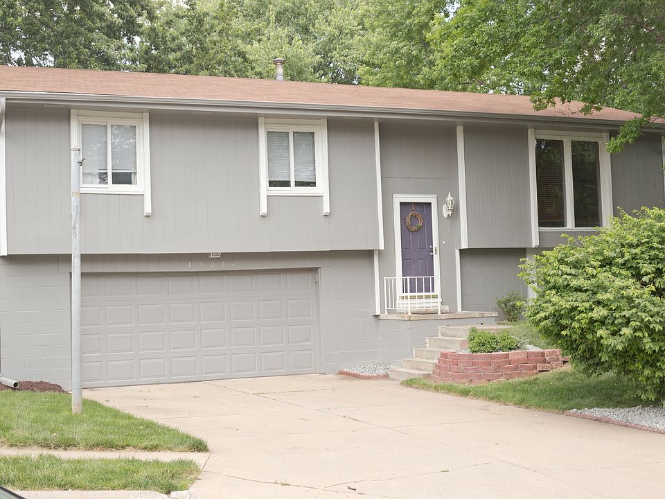 1st image of 15204 Davenport Cir