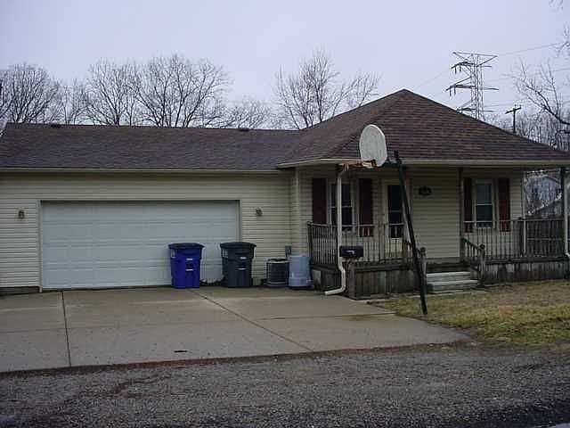 1st image of 5957 Merle St