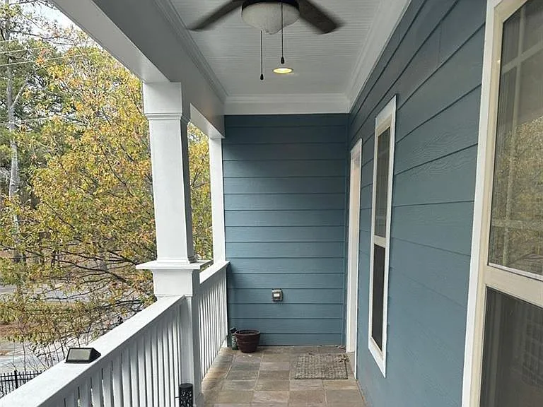 713 McWilliams Rd SE — Photo 3