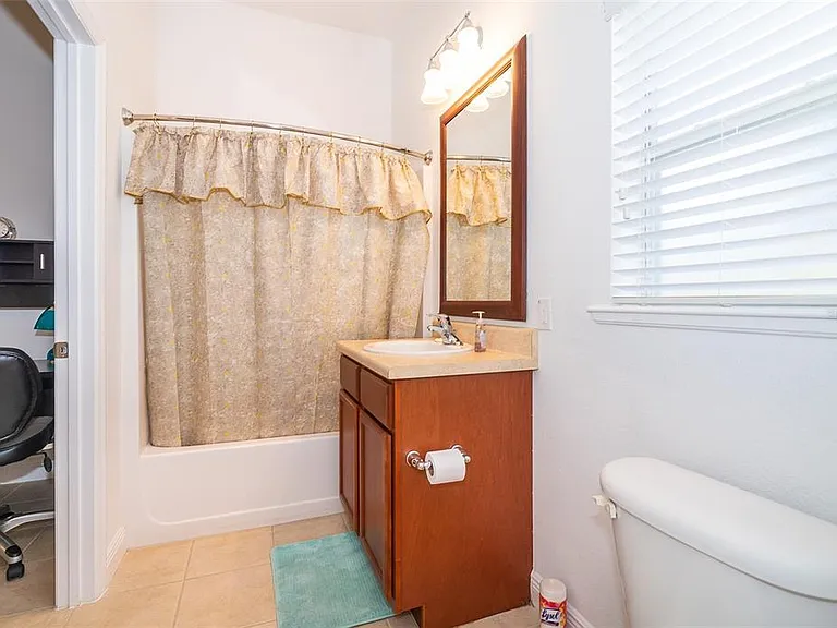 1007 David Walker Dr #B-2 — Photo 15